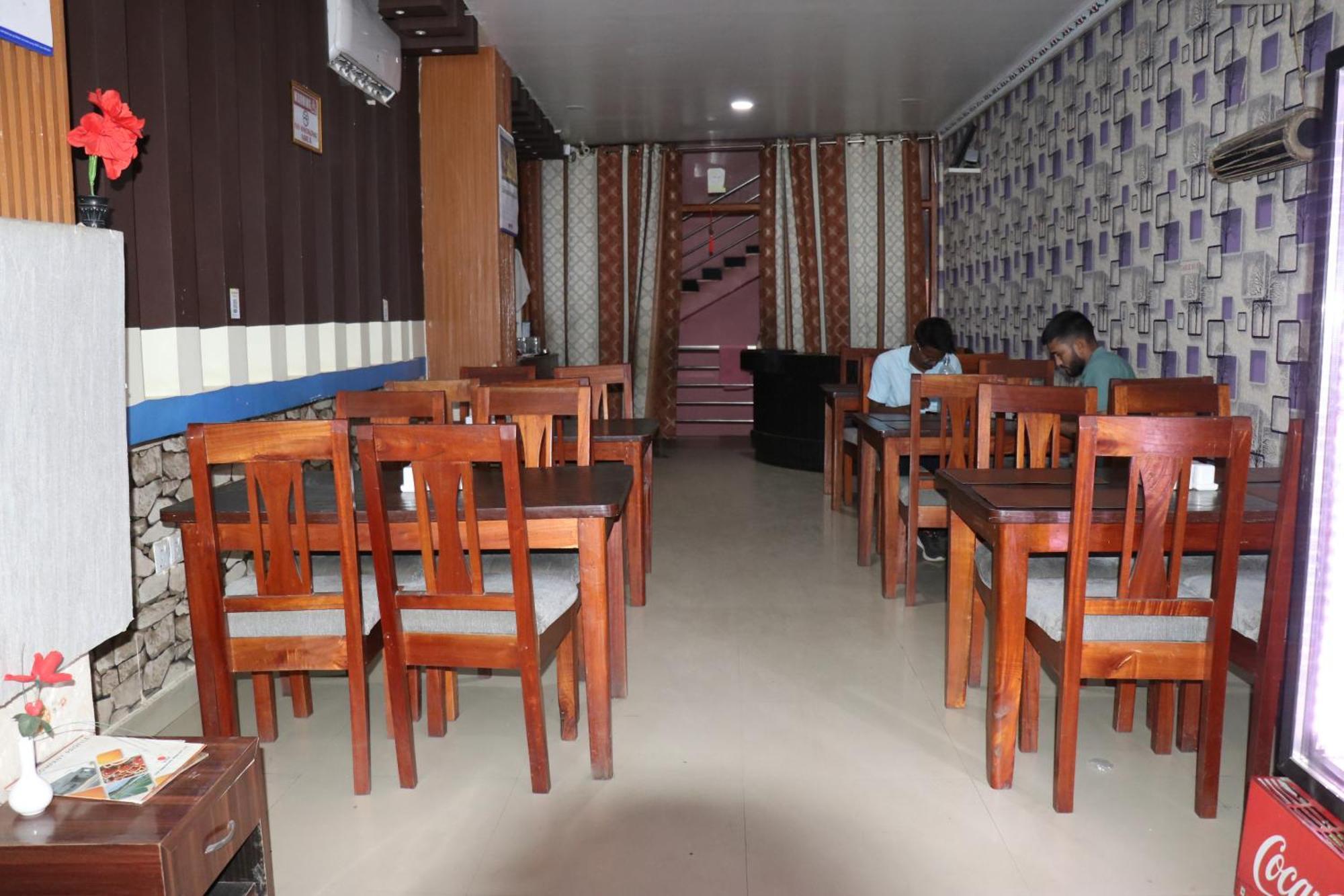 Hotel Megha Heritage Surkhet Luaran gambar