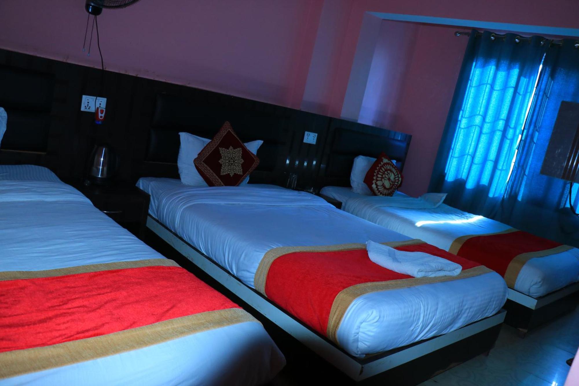 Hotel Megha Heritage Surkhet Luaran gambar