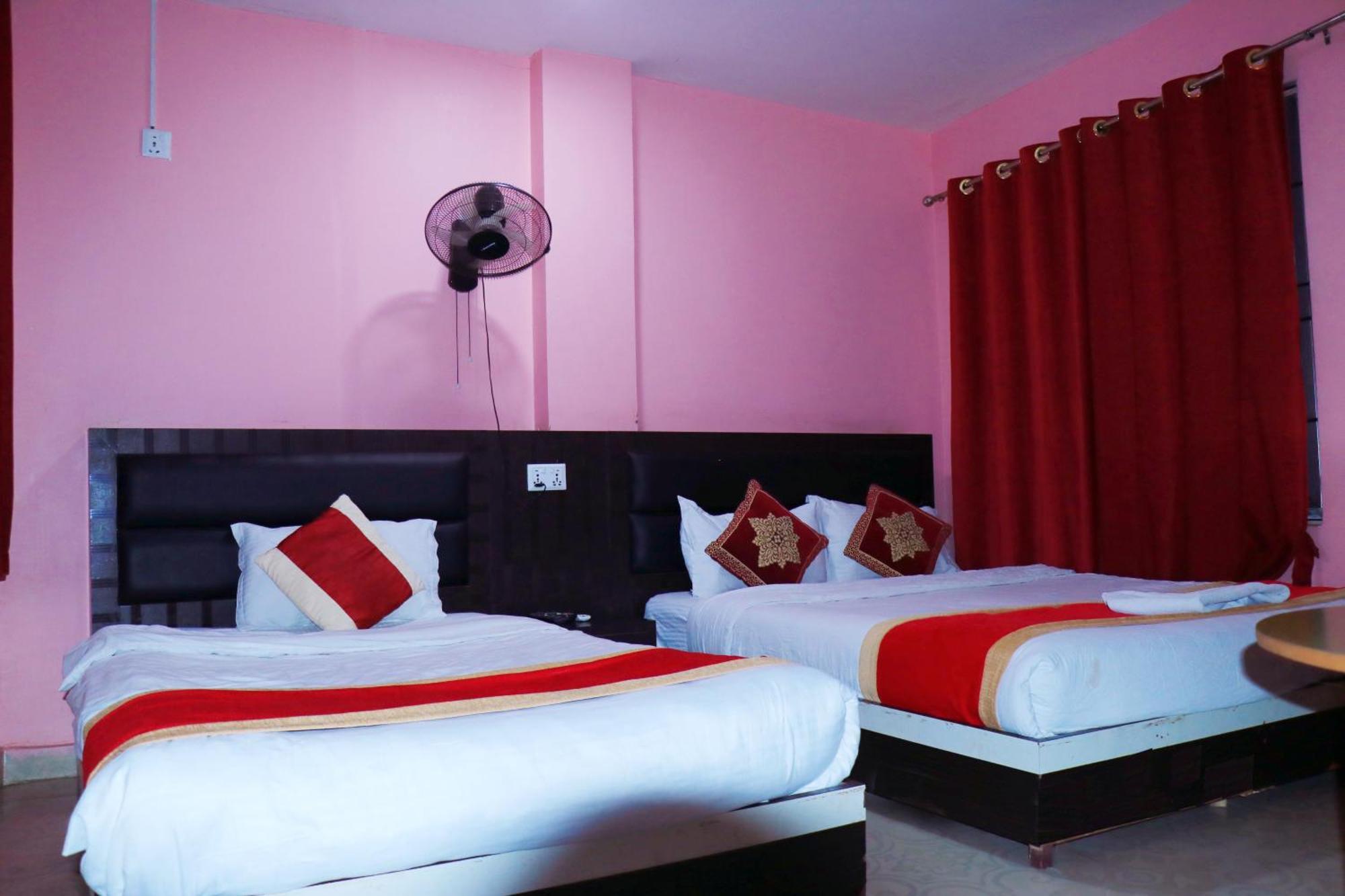 Hotel Megha Heritage Surkhet Luaran gambar