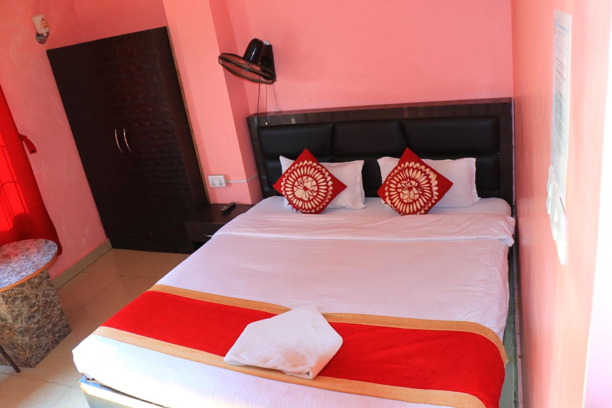 Hotel Megha Heritage Surkhet Luaran gambar