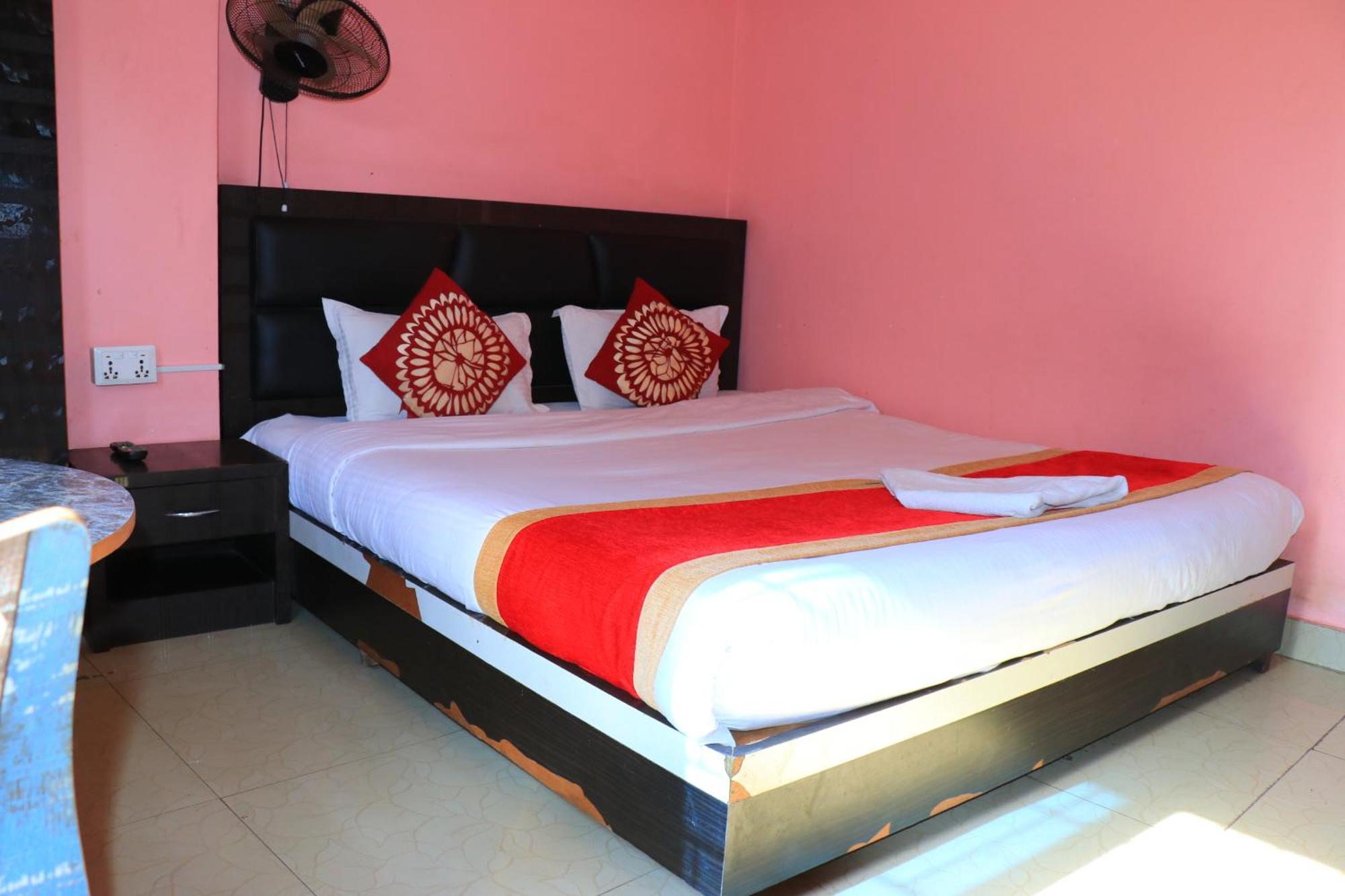 Hotel Megha Heritage Surkhet Luaran gambar